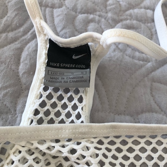Lot bundle of 2 Nike mesh racer back tanks. M - Picture 2 of 3